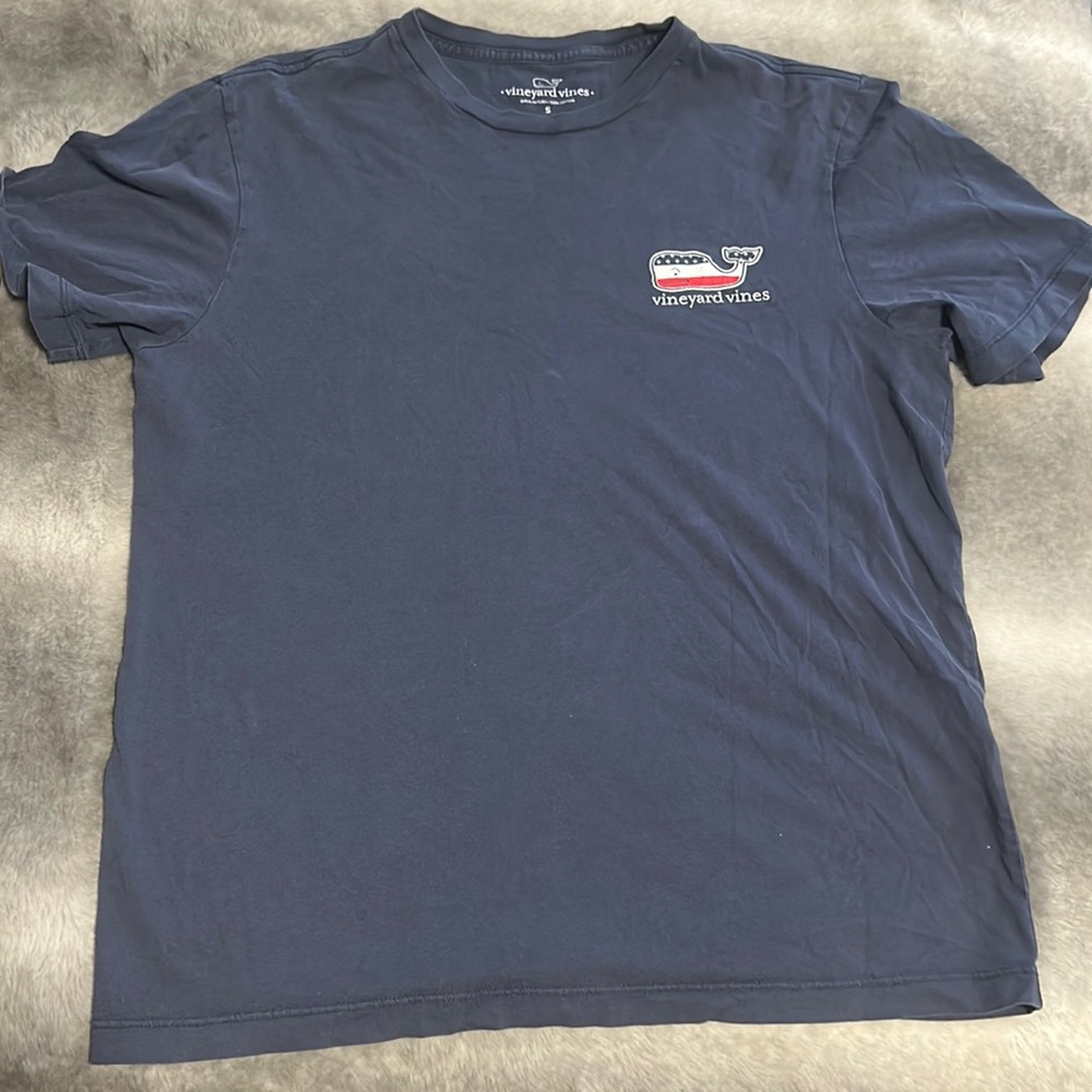 Vineyard vines American flag whale edition tee